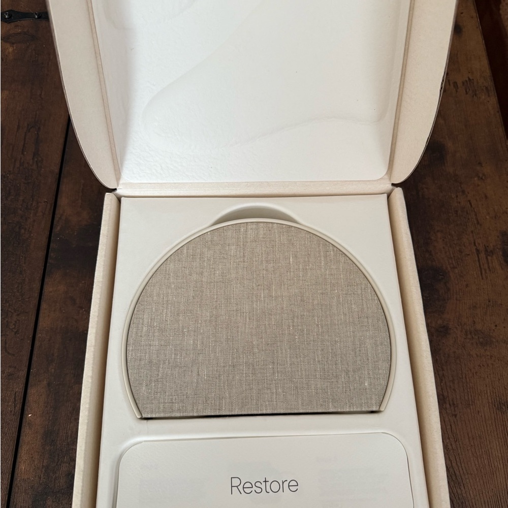 Hatch Restore Sleep Assistant - Gray